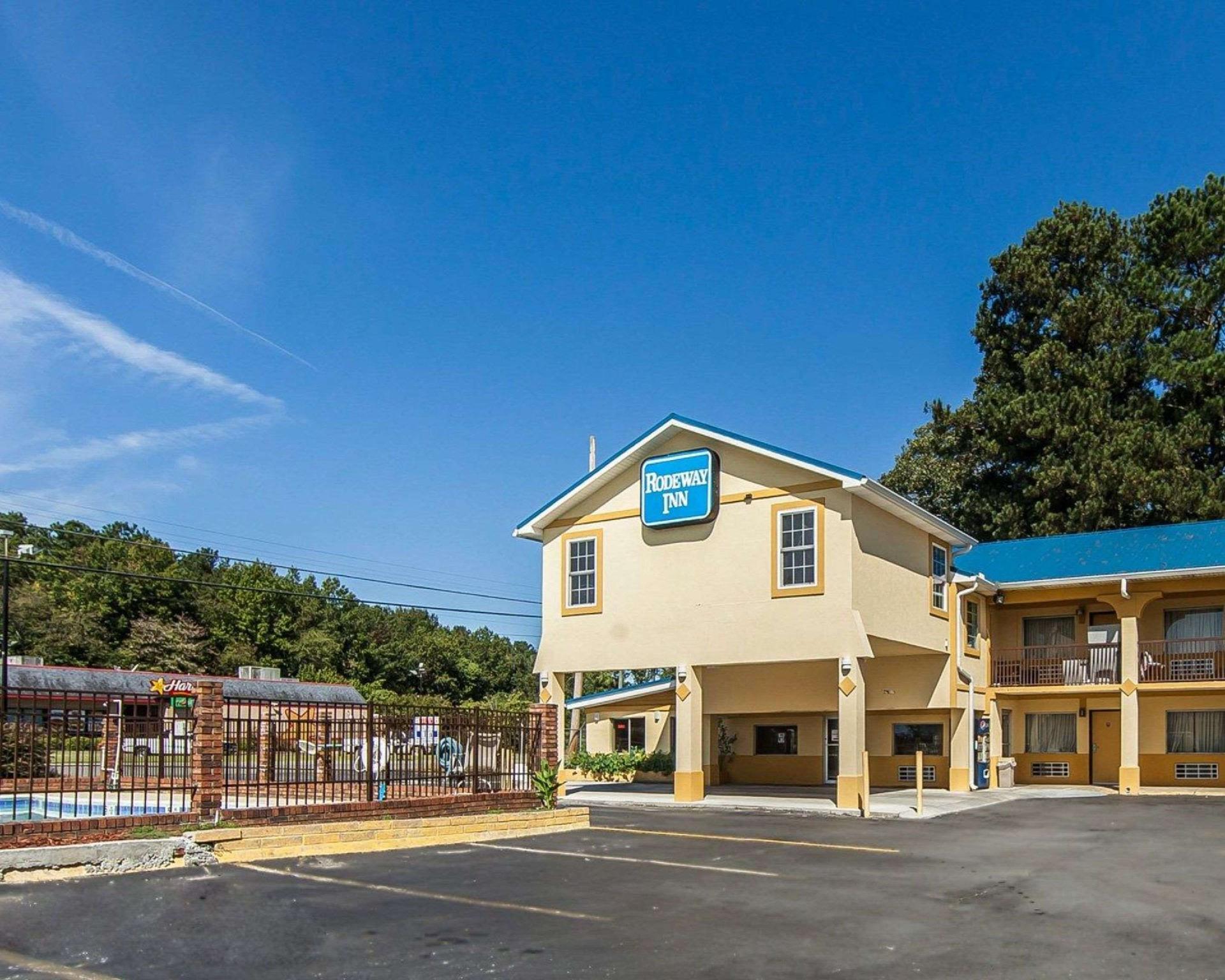 Days Inn By Wyndham Calhoun Ga I-75 And Us-41 Exterior foto