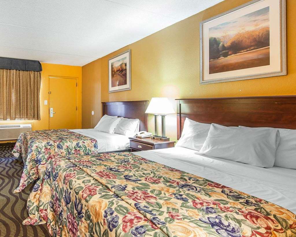 Days Inn By Wyndham Calhoun Ga I-75 And Us-41 Cameră foto