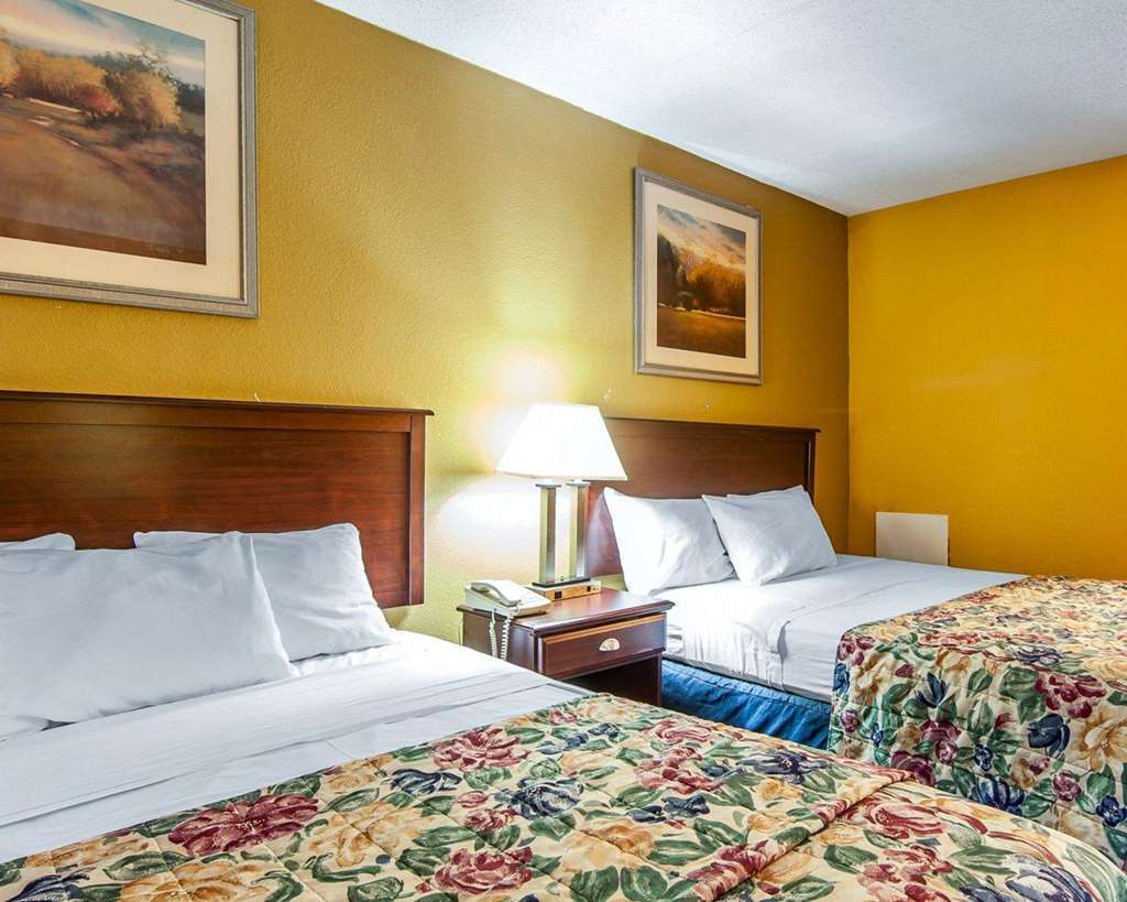 Days Inn By Wyndham Calhoun Ga I-75 And Us-41 Cameră foto